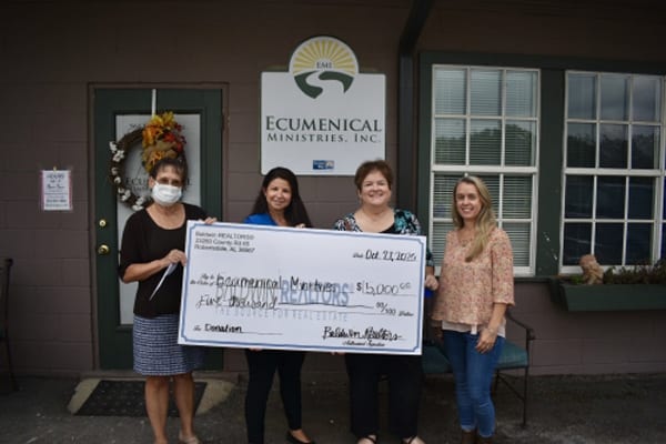 Baldwin Realtors Hands Out "Thanks & Giving" Funds