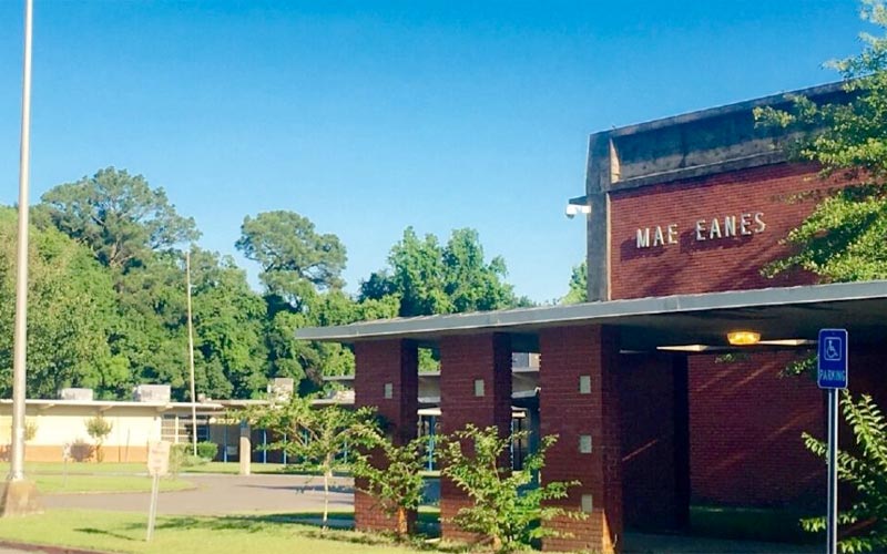 Mobile Middle School Building To Be For Sale