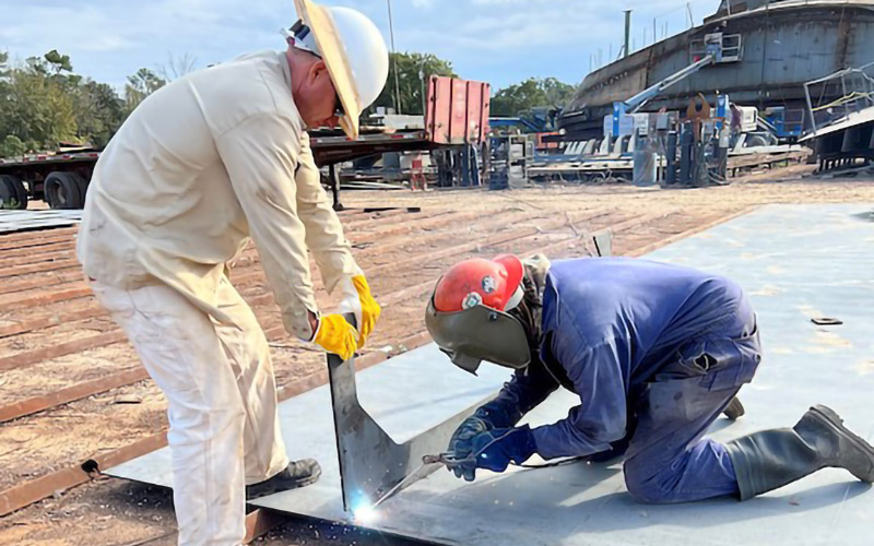 Master Boat Builders Appearing On <em>Dirty Jobs</em>