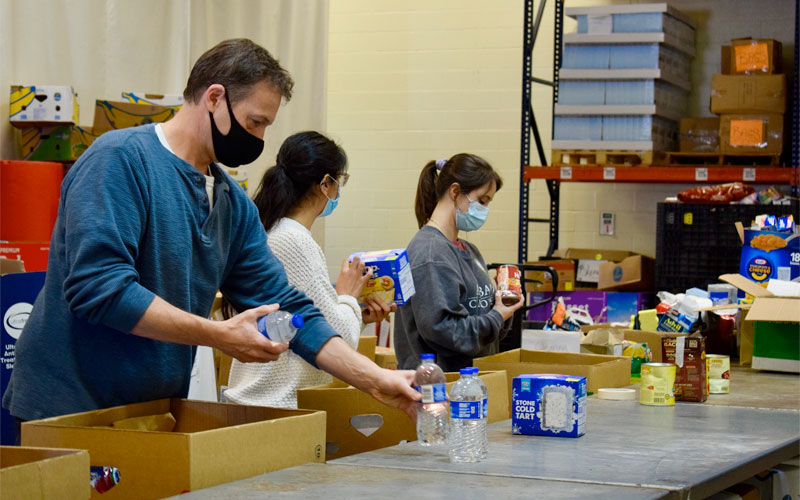 Food Pantries Open In Mobile