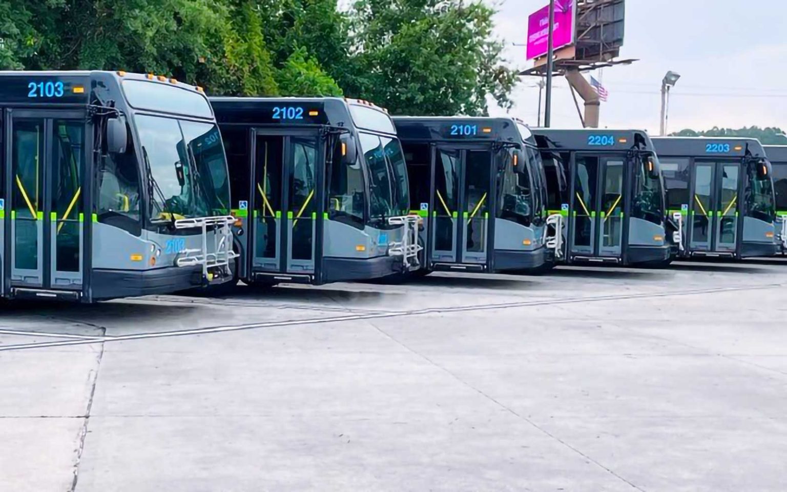 Mobile Transit System Schedules Job Fairs