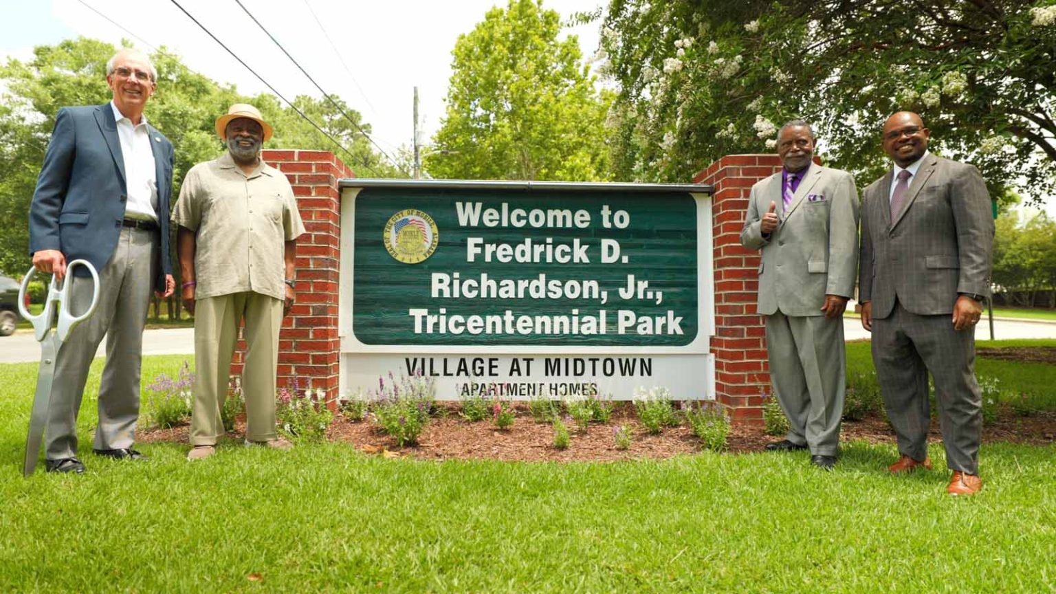 city-of-mobile-dedicates-frederick-d-richardson-tricentennial-park