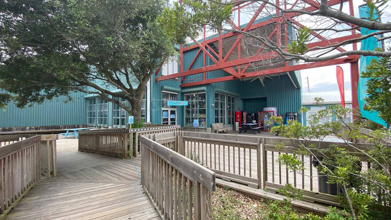 DISL Reopens Alabama Aquarium