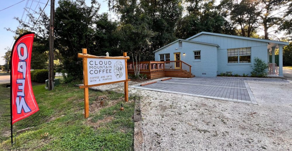 CLOUD MOUNTAIN COFFEE OPENS IN OLD TOWNE DAPHNE