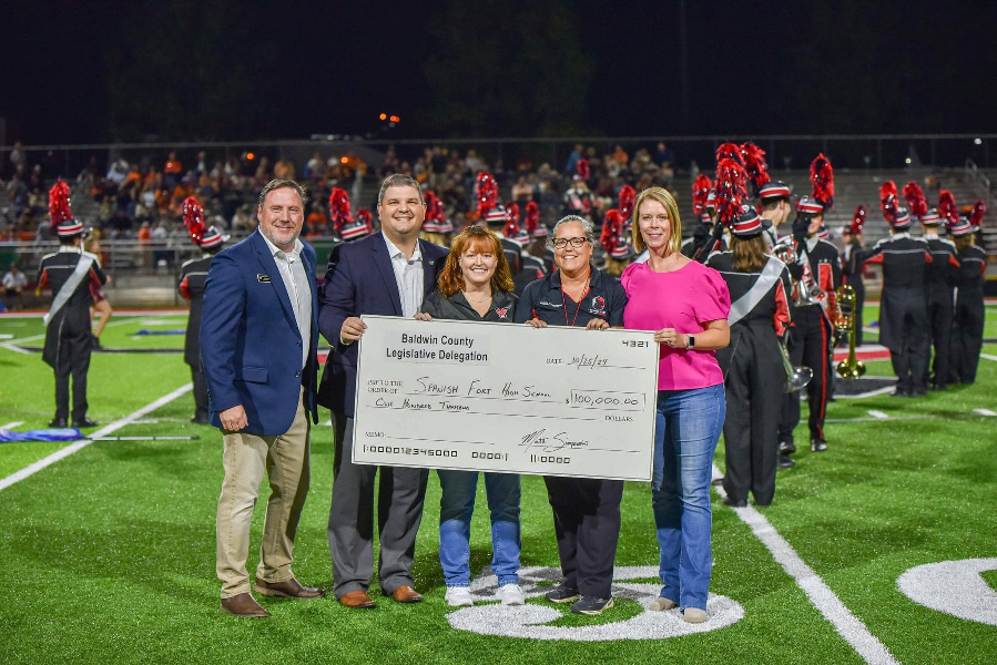 SIMPSON DONATES TO DAPHNE, SPANISH FORT HIGH SCHOOLS