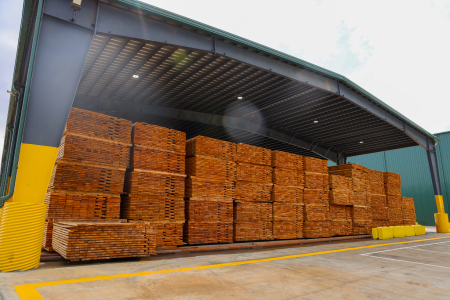 CANFOR SOUTHERN PINE OPENS SAWMILL IN AXIS