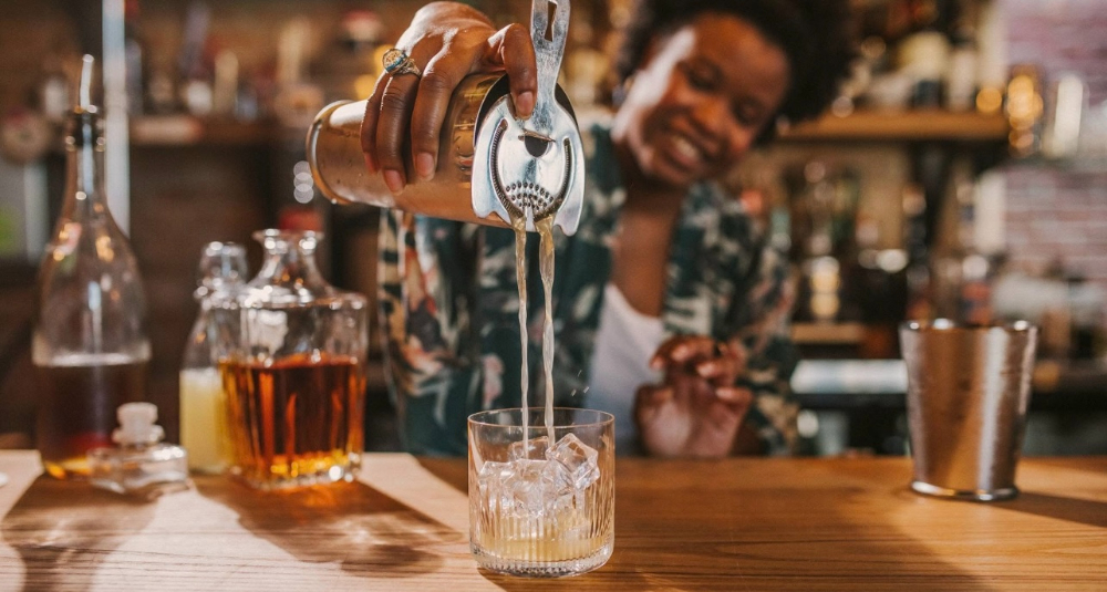 LEWIS TO HOST EXPANDED WORLD BOURBON TOAST