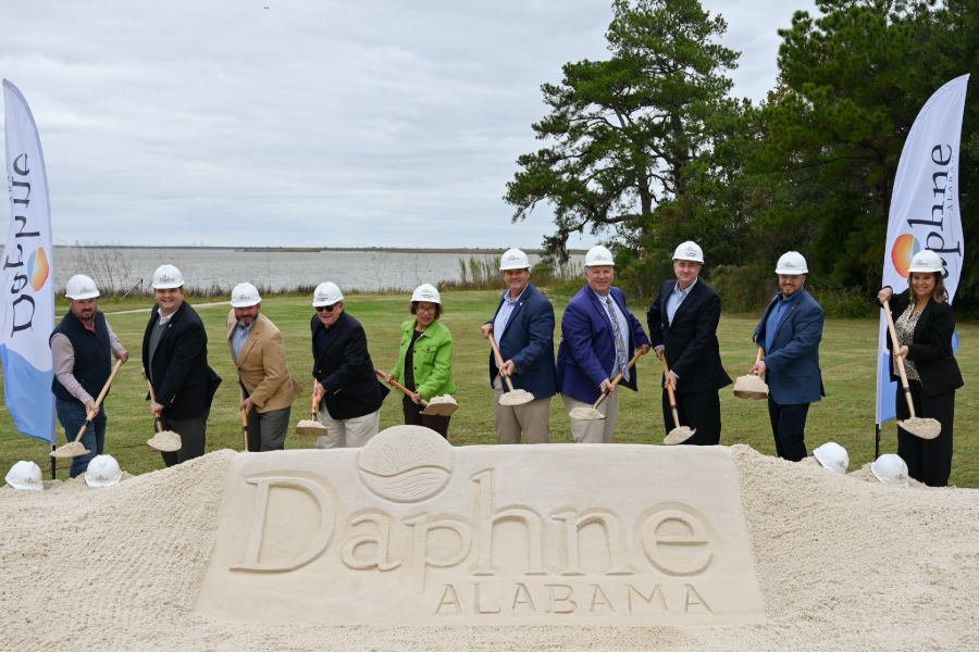 GROUND BROKEN ON BAYFRONT PARK AMPHITHEATER