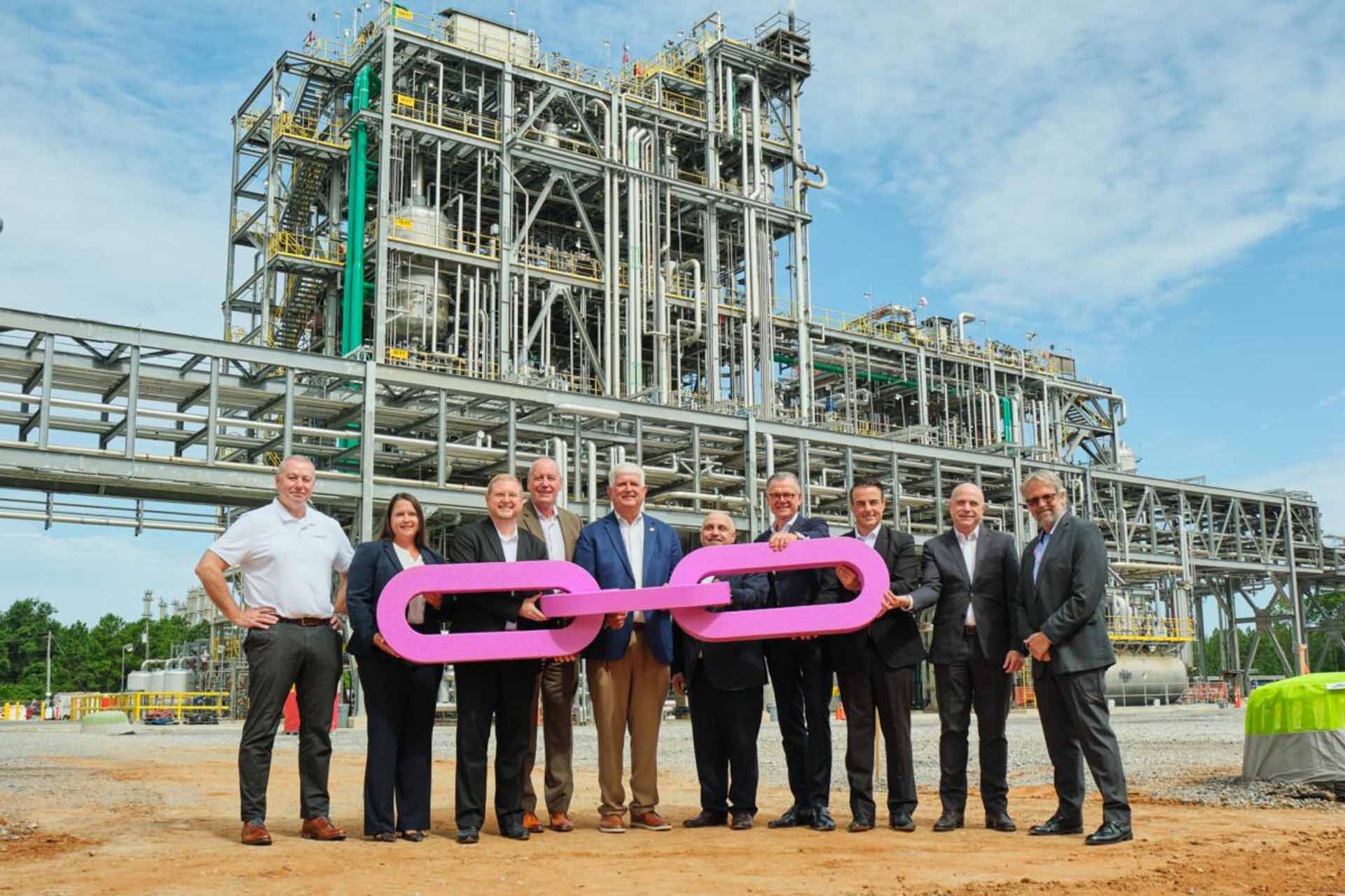 evonik completes backward integration of production hub