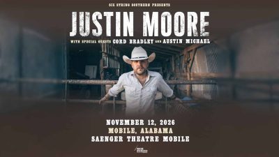 Moore Coming To Saenger