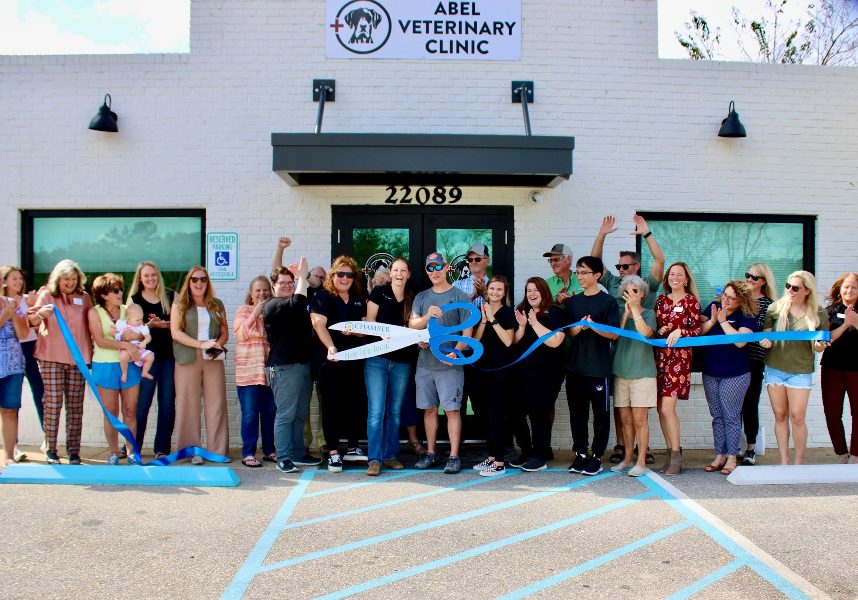 ABEL VETERINARY CLINIC OPENS IN ROBERTSDALE