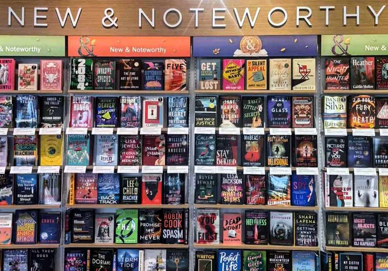 Barnes & Noble Opens In Mobile