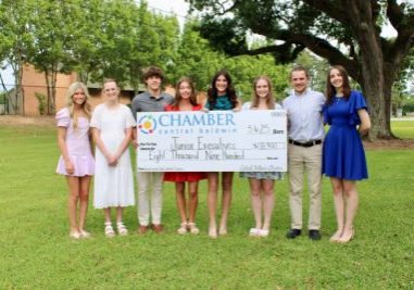 CENTRAL BALDWIN CHAMBER AWARDS $8,900 IN SCHOLARSHIPS