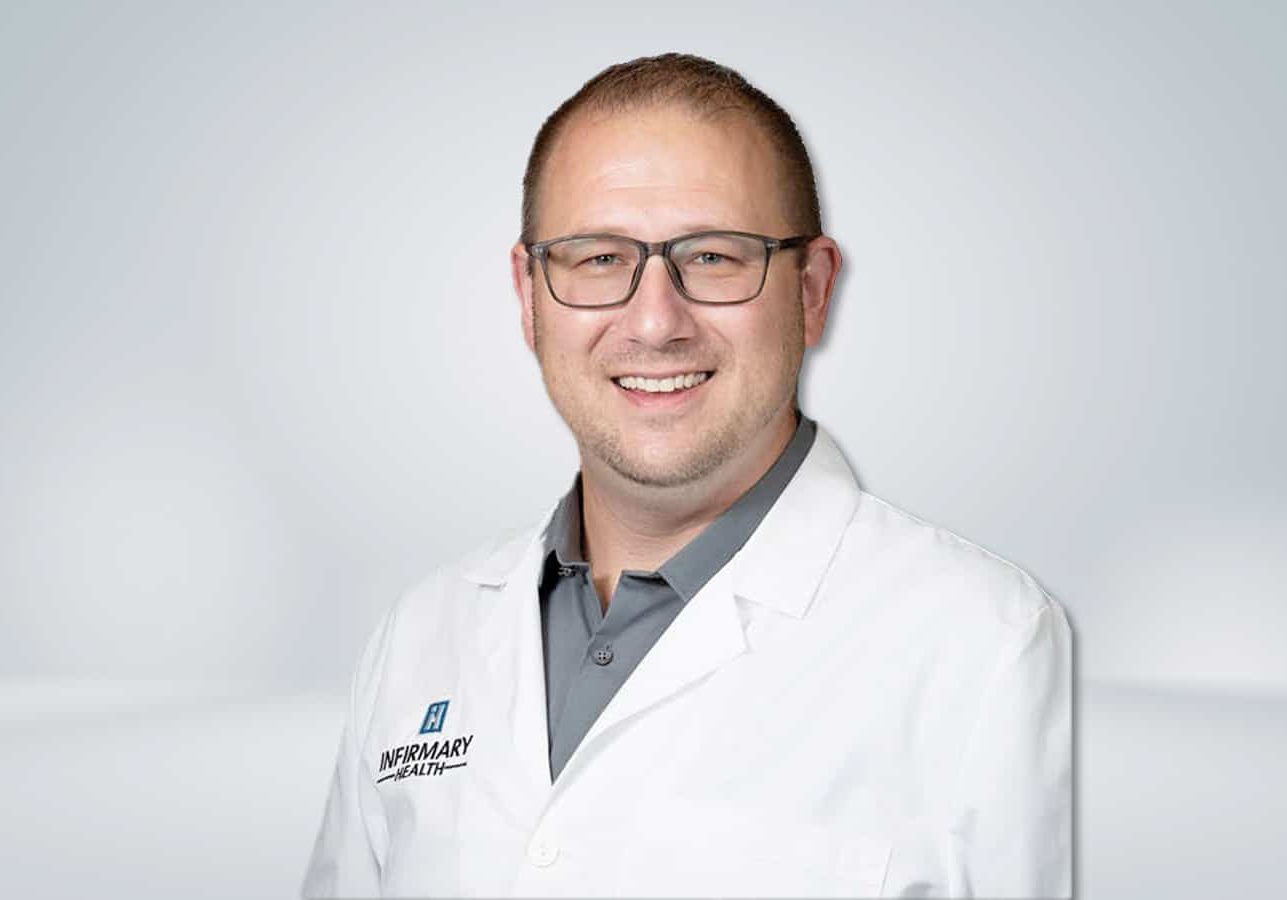 DMC Adds Internal Medicine Physician
