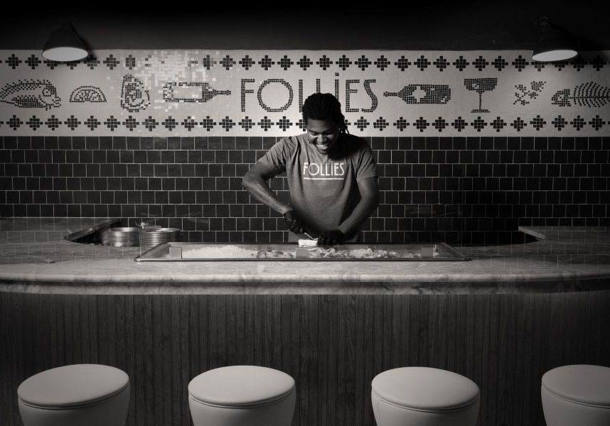 FOLLIES OYSTERS & COCKTAILS OPENS IN DOWNTOWN MOBILE