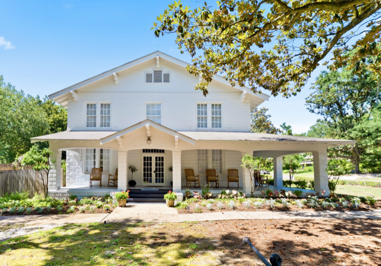 FORMER NEW FAIRHOPE HOTEL TO REOPEN AS SUMMIT STREET INN
