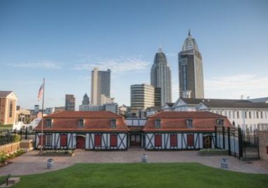 FREE WALKING TOURS IN APRIL RETURN TO DOWNTOWN MOBILE