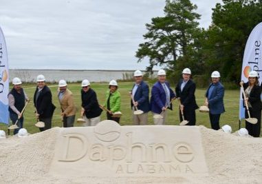GROUND BROKEN ON BAYFRONT PARK AMPHITHEATER