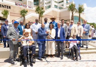 MOBILE CUTS RIBBON ON HALL OF FAME WALK