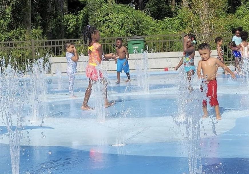 MOBILE CUTS RIBBON ON SEVENTH SPLASH PAD