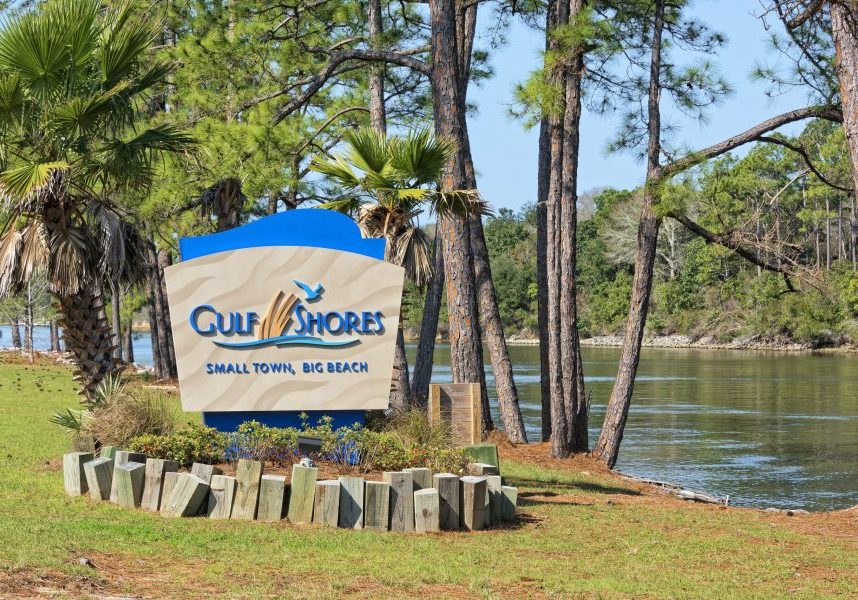 Welcome,Sign,For,Gulf,Shores,,Alabama