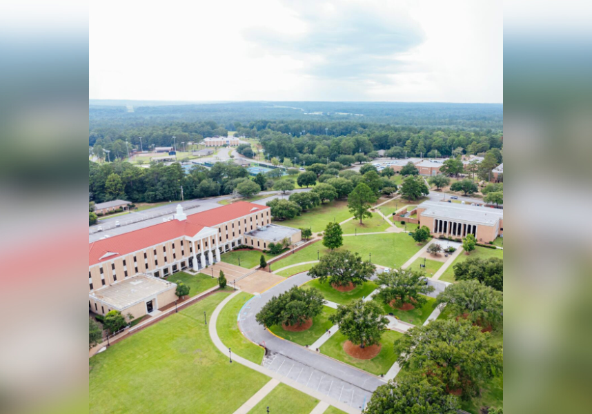 UM AWARDS FACULTY, STAFF MEMBER