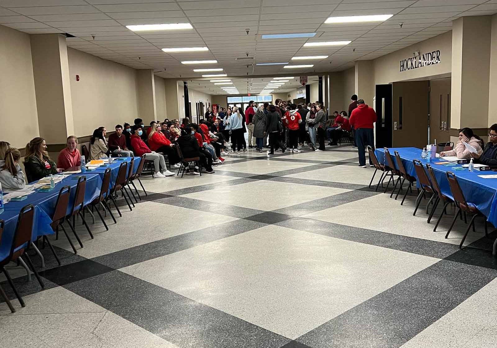 More Than 600 Volunteer For Project Homeless Connect