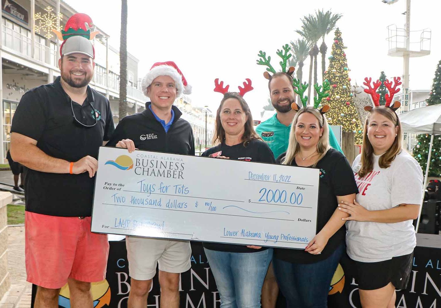 Santa Pub Crawl Notches Another Success