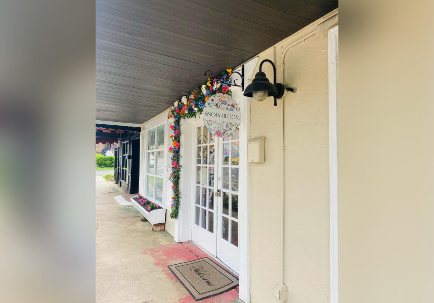 snow bloom studio now open in fairhope